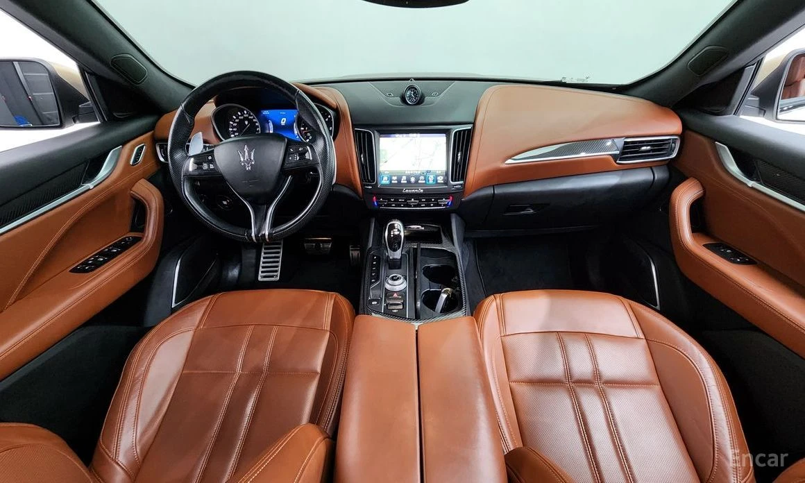 Maserati Levante, снимка 7 - Автомобили и джипове - 54401443