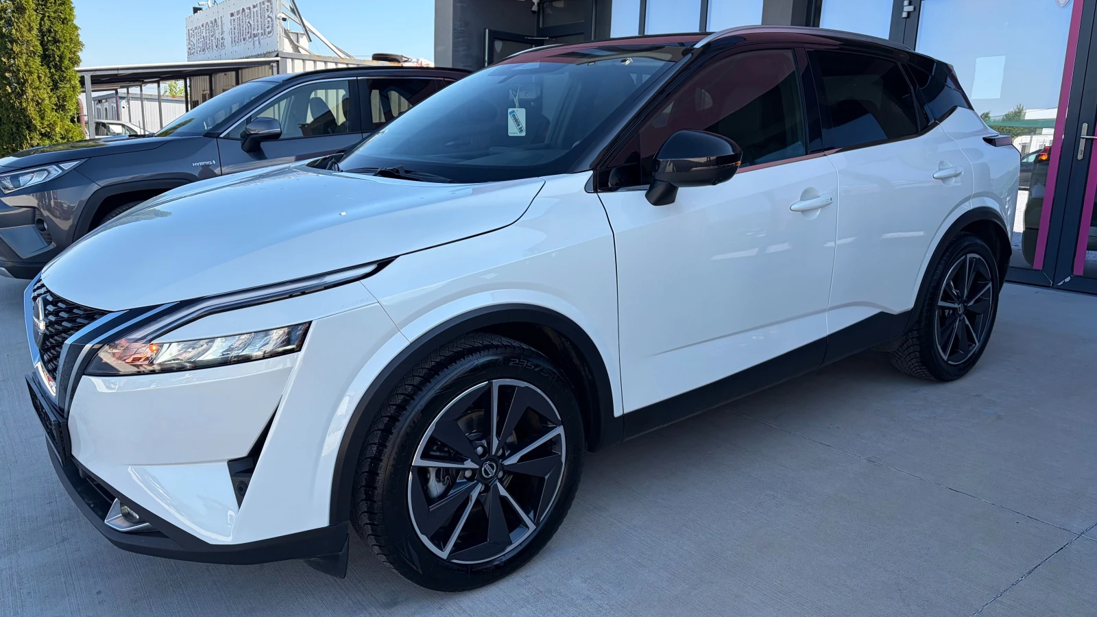 Nissan Qashqai 1.3 Hybrid, снимка 2 - Автомобили и джипове - 55258857