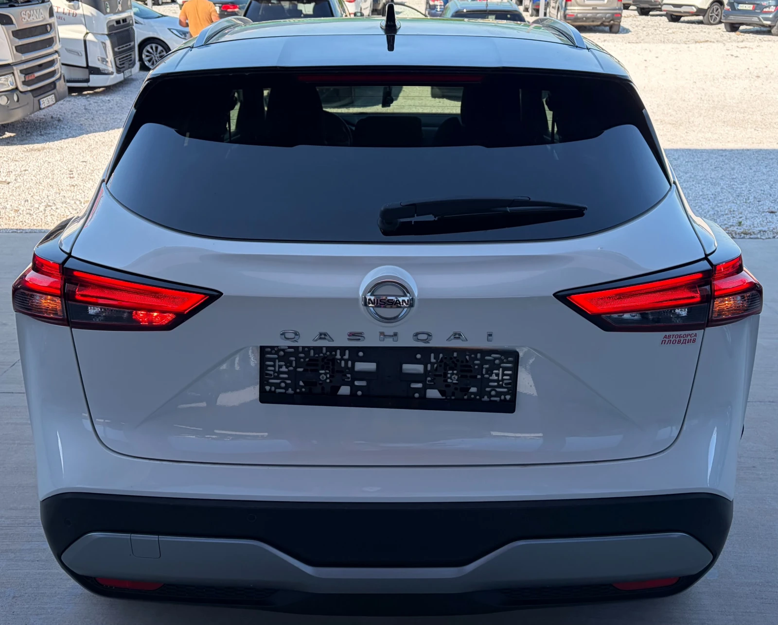 Nissan Qashqai 1.3 Hybrid, снимка 5 - Автомобили и джипове - 55258857