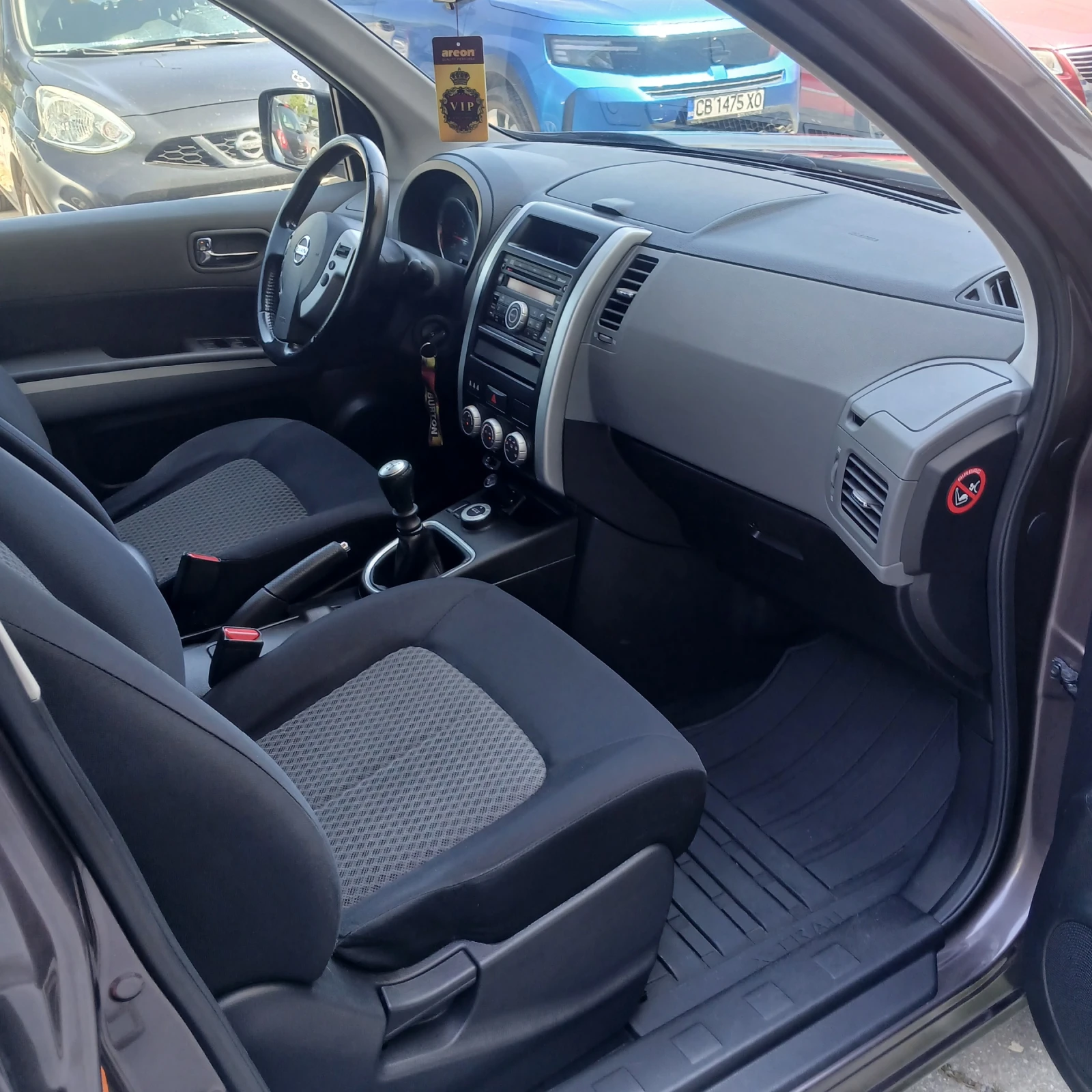 Nissan X-trail 6 СКОРОСТИ 4х4 , снимка 17 - Автомобили и джипове - 55651360