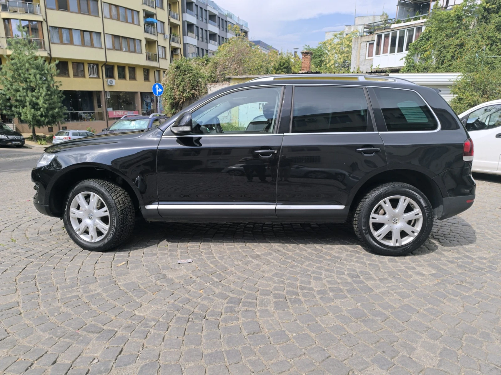 VW Touareg, снимка 3 - Автомобили и джипове - 55929872