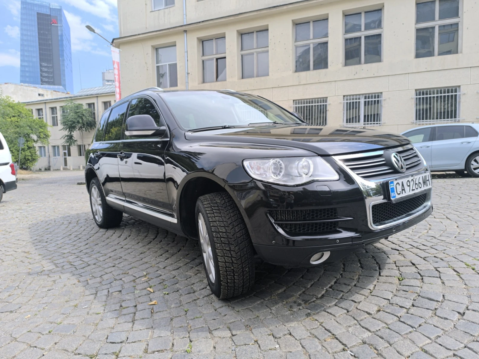 VW Touareg, снимка 7 - Автомобили и джипове - 55929872