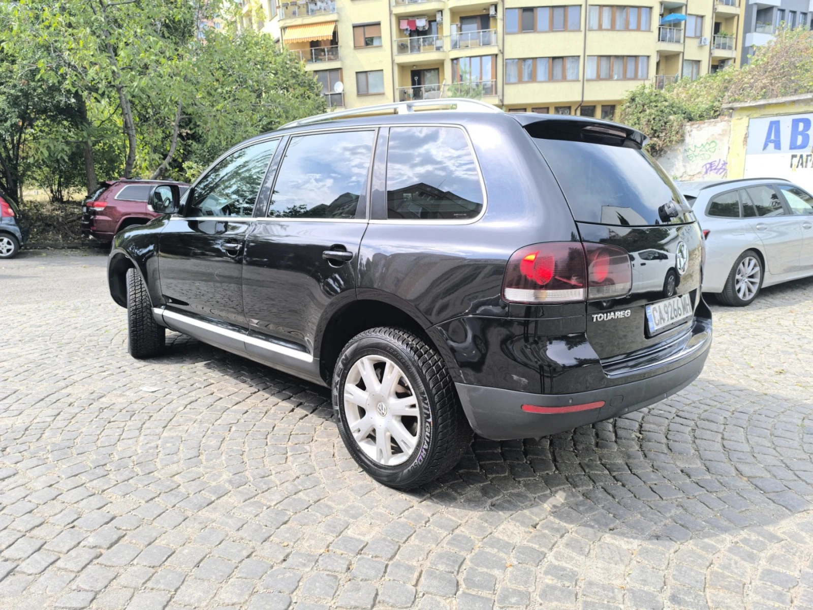 VW Touareg, снимка 4 - Автомобили и джипове - 55929872
