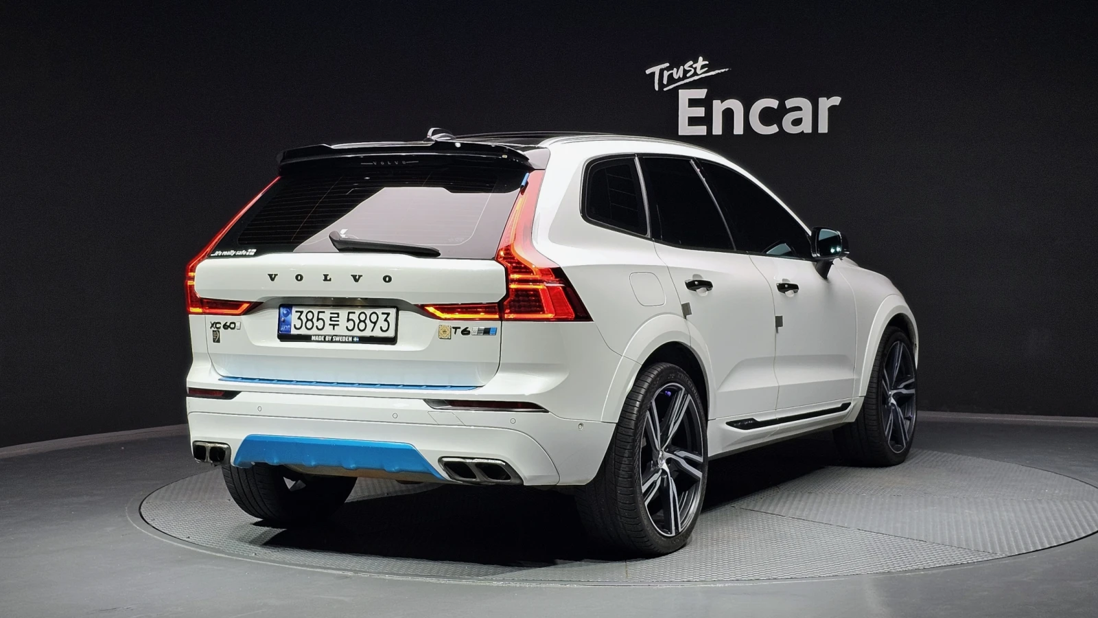 Volvo XC60 T6* ЕЛ. БАГАЖНИК* 360* BLIND SPOT* МАСАЖ* КРАЙНА Ц, снимка 2 - Автомобили и джипове - 55983961