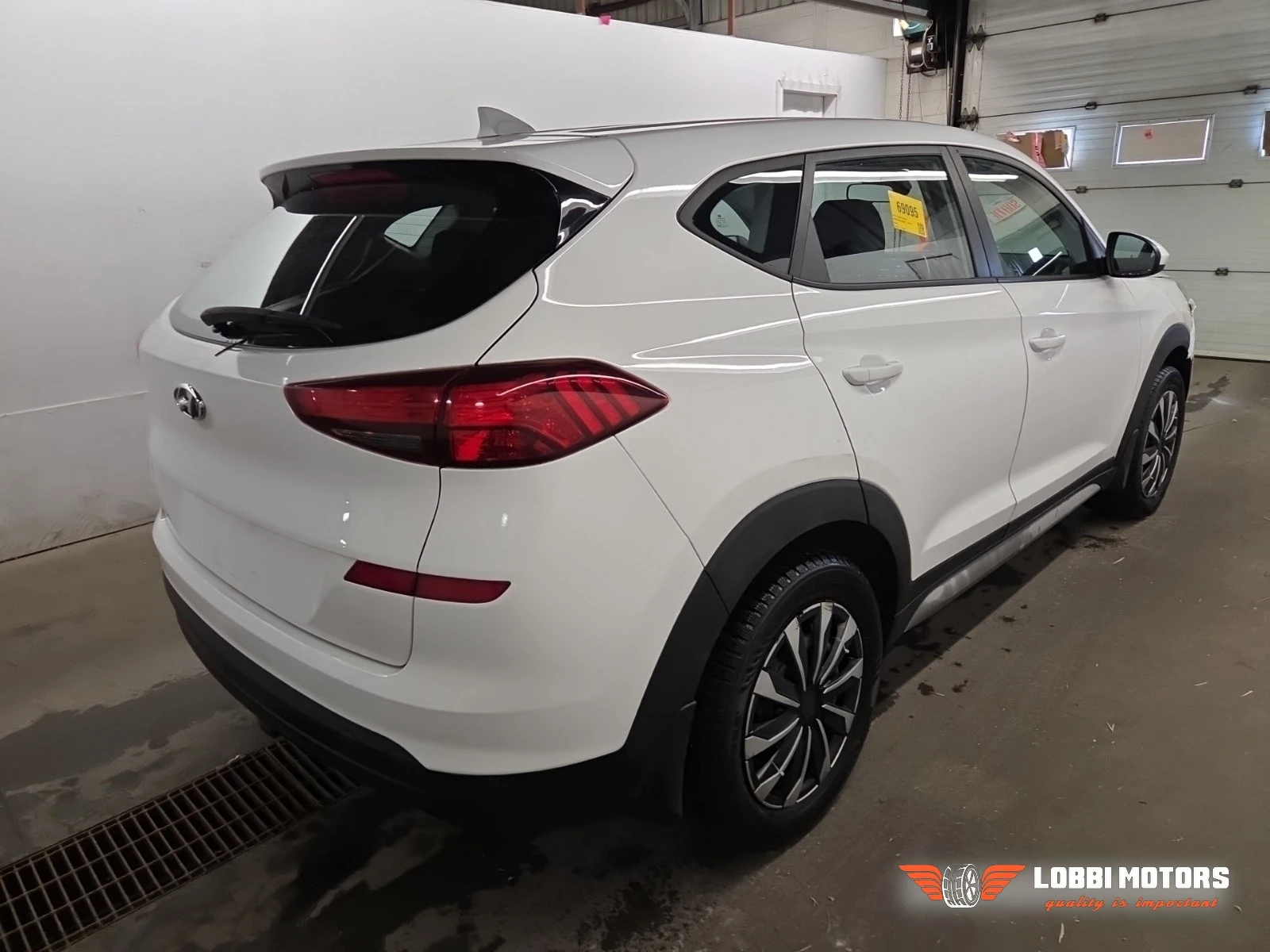 Hyundai Tucson, снимка 3 - Автомобили и джипове - 56018326