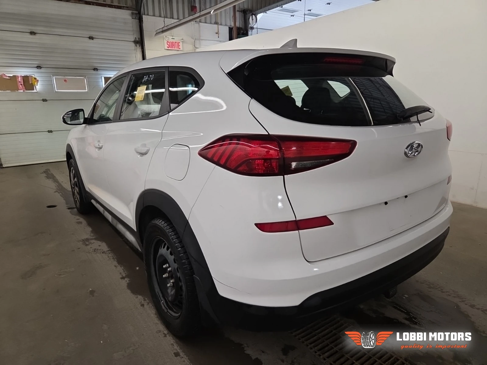 Hyundai Tucson, снимка 4 - Автомобили и джипове - 56018326