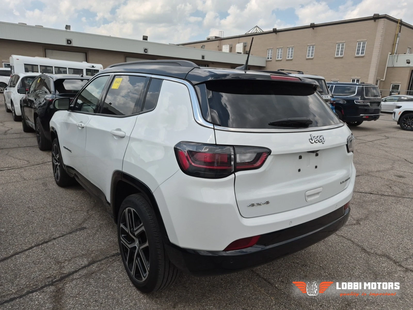 Jeep Compass, снимка 4 - Автомобили и джипове - 56069419