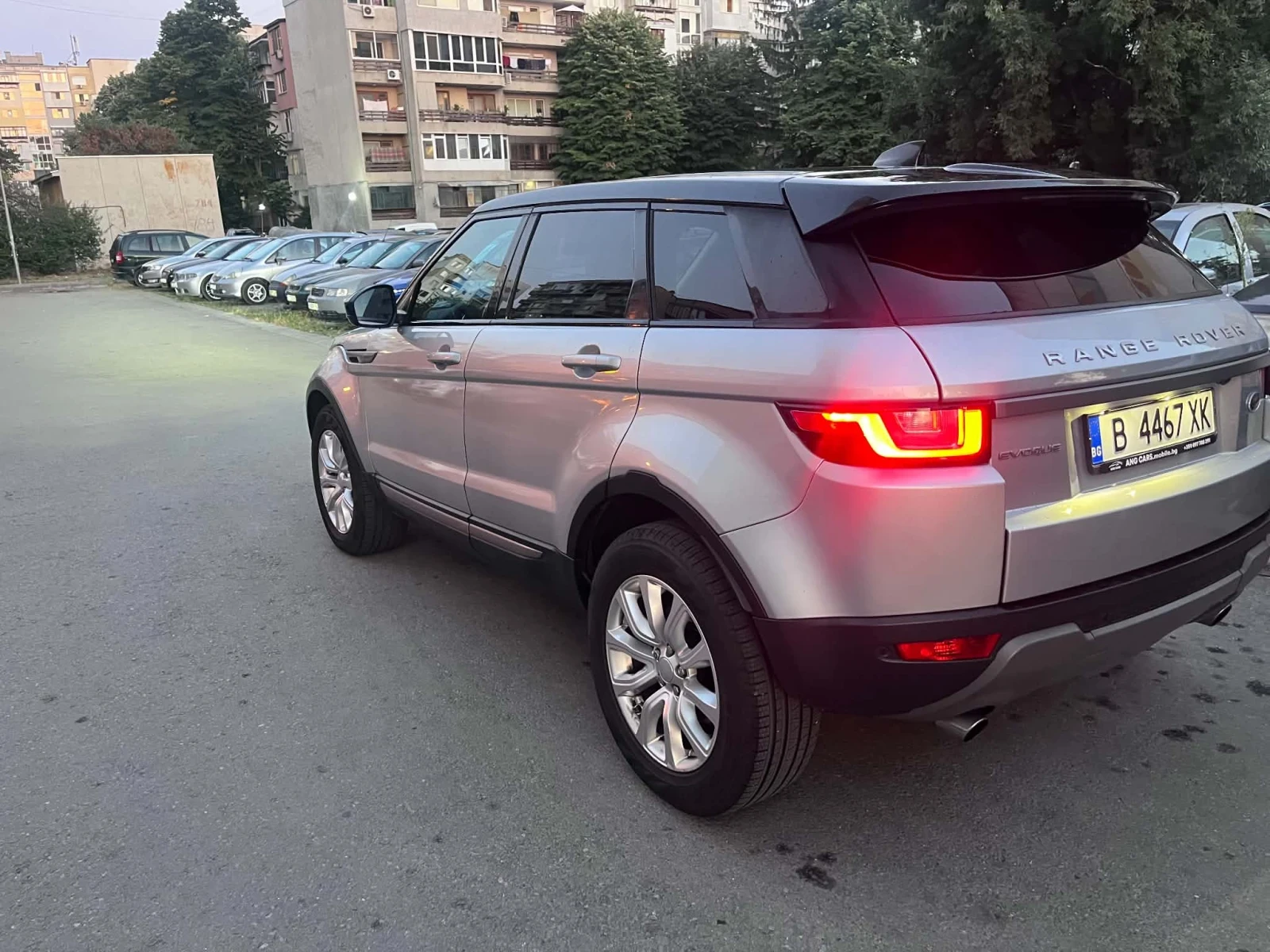 Land Rover Range Rover Evoque, снимка 4 - Автомобили и джипове - 56453393