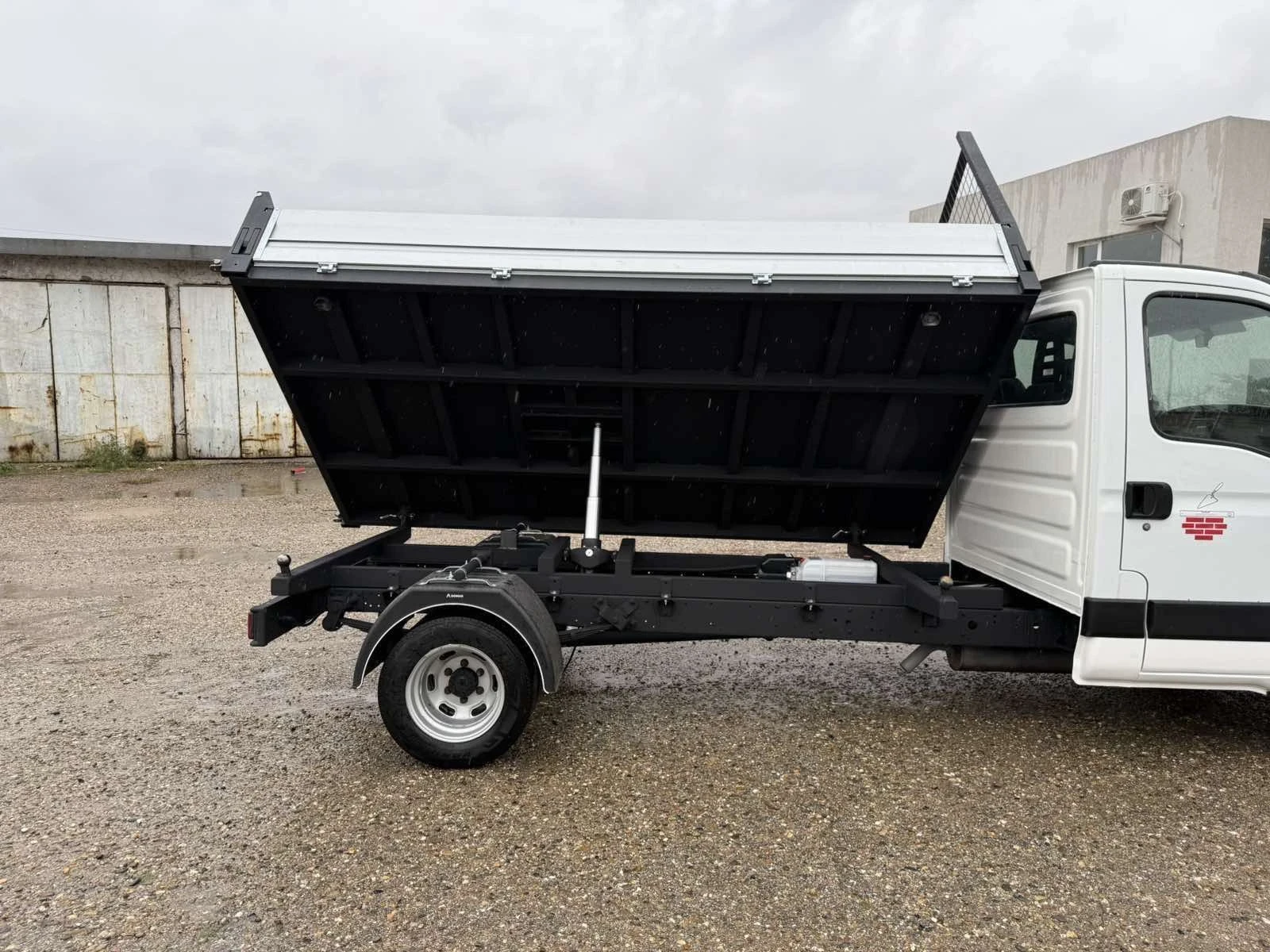 Iveco 35c15 3.0 HPI * Тристранен самосвал - изображение 3