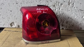      a Toyota Avensis - 15-212-19G9L-B