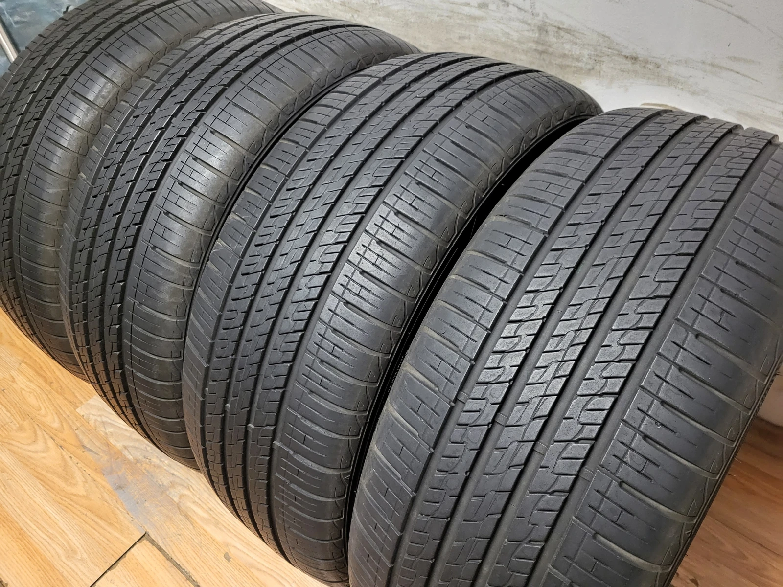 Гуми Всесезонни 235/50R19, снимка 8 - Гуми и джанти - 55195418