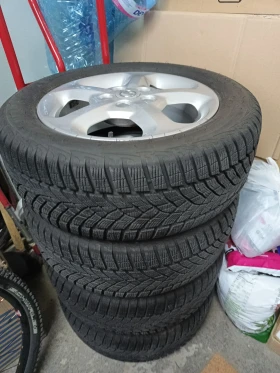        215/55R16  Opel Vectra