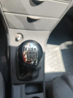 Toyota Corolla 1, 4 vvti , снимка 3