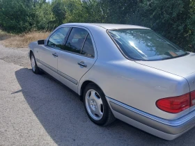 Mercedes-Benz E 200, снимка 14