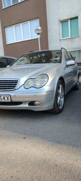 Mercedes-Benz C 200 Комби, снимка 4