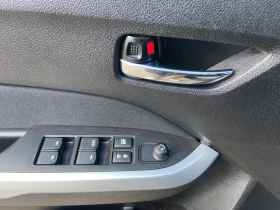 Suzuki Vitara 1.6i-Автоматик, снимка 6 - Автомобили и джипове - 53636904