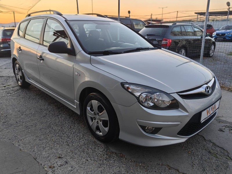 Hyundai I30 1.4i-110к.с, снимка 5 - Автомобили и джипове - 46744154