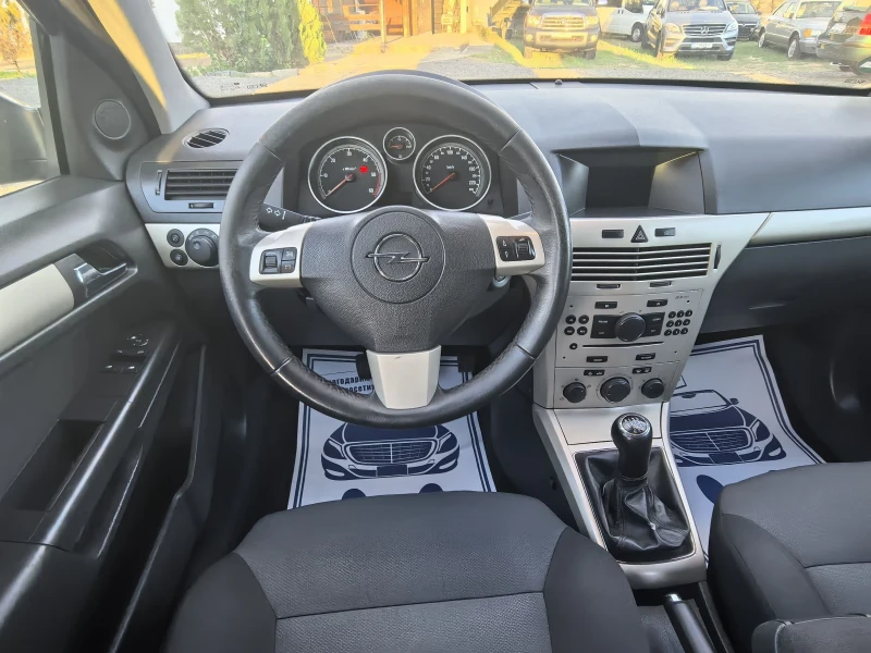 Opel Astra 1.7CDTI, снимка 14 - Автомобили и джипове - 47412252