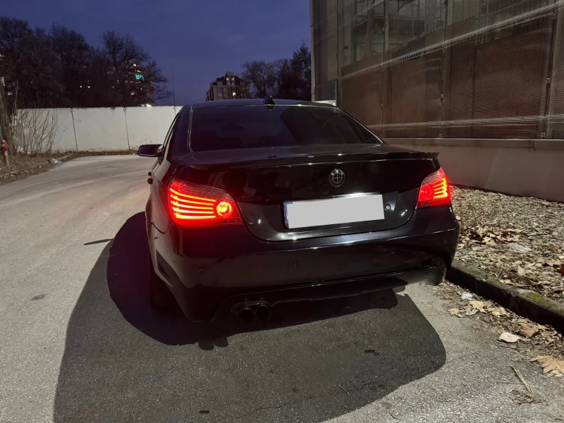 BMW 530, снимка 13 - Автомобили и джипове - 48989161