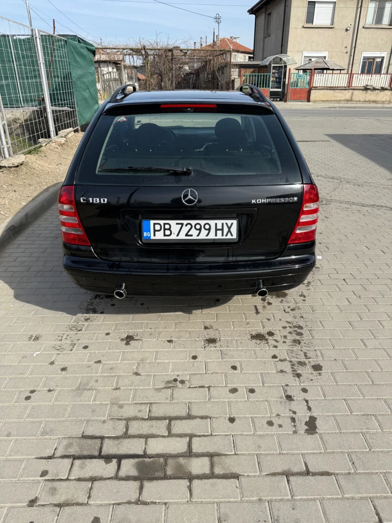 Mercedes-Benz C 180, снимка 2 - Автомобили и джипове - 49129294