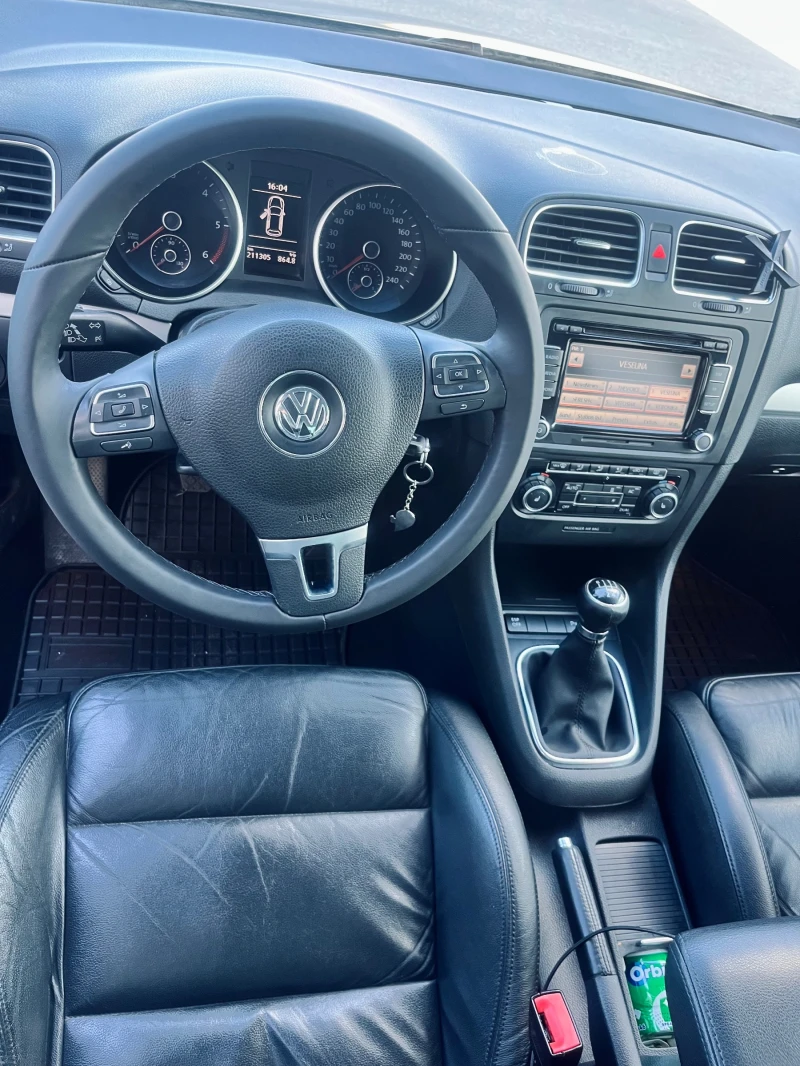 VW Golf, снимка 12 - Автомобили и джипове - 49350399