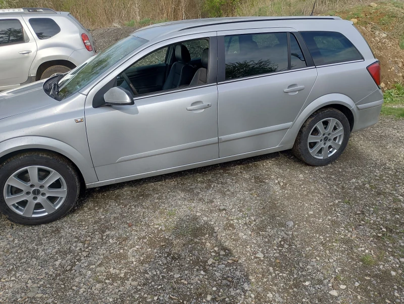 Opel Astra, снимка 4 - Автомобили и джипове - 52252201