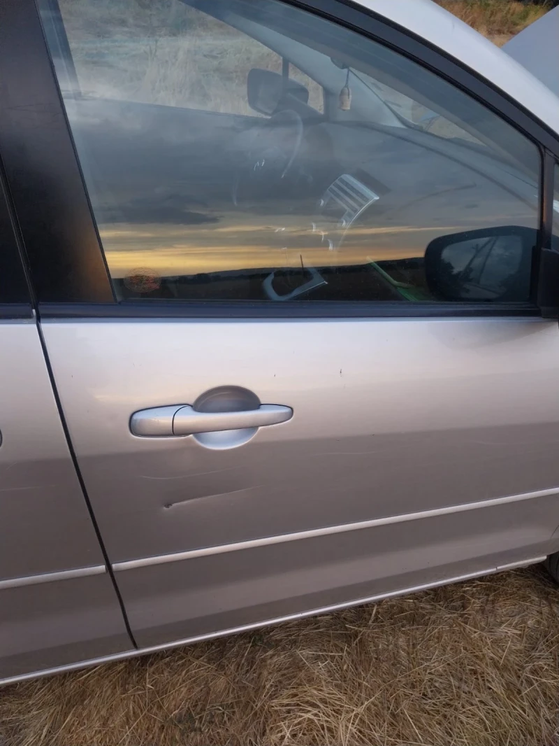 Mazda 5, снимка 8 - Автомобили и джипове - 53024265