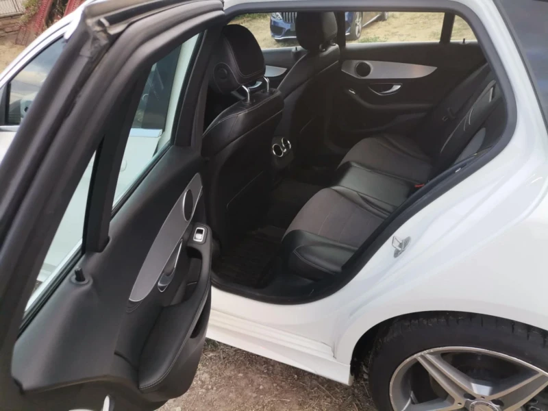 Mercedes-Benz C 250 BLUETEC 4MATIC, снимка 10 - Автомобили и джипове - 52350057