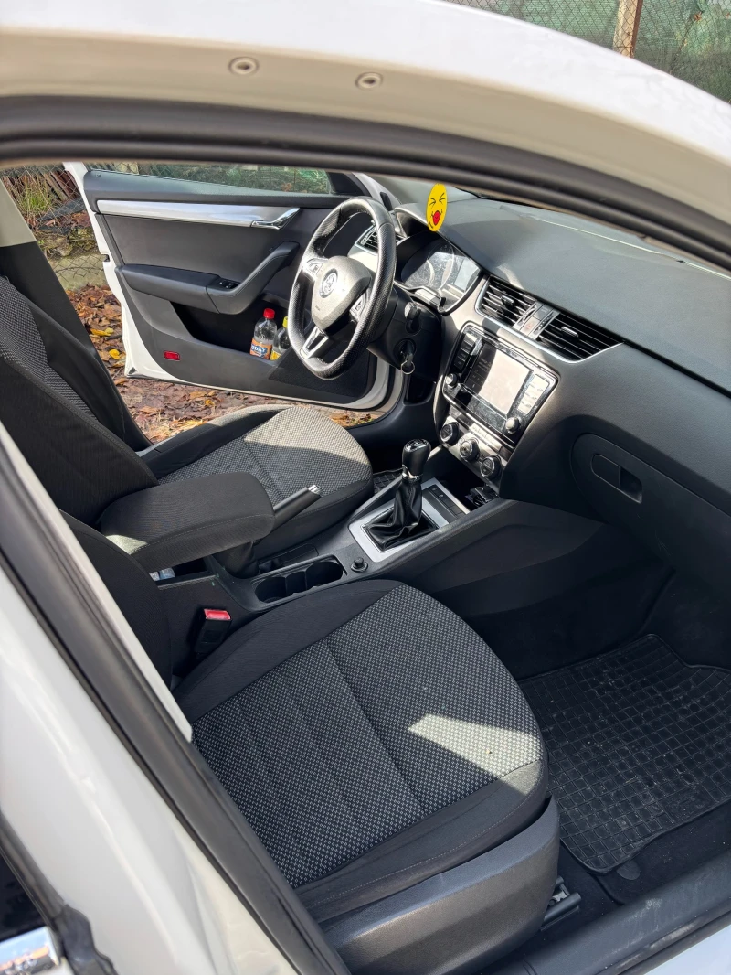 Skoda Octavia 1.6, снимка 5 - Автомобили и джипове - 52534097