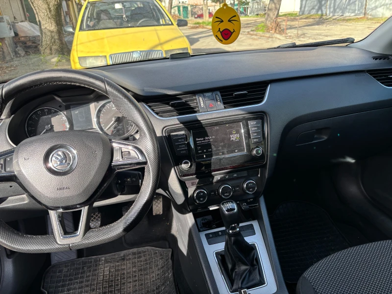 Skoda Octavia 1.6, снимка 4 - Автомобили и джипове - 52534097