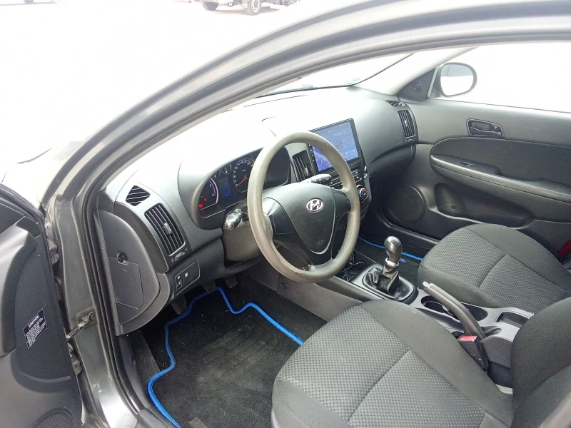 Hyundai I30 1.6crdi 90k.s. kamera navigation , снимка 10 - Автомобили и джипове - 52653914