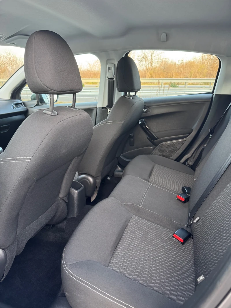 Peugeot 208 1.6 ehdi, снимка 9 - Автомобили и джипове - 52837969