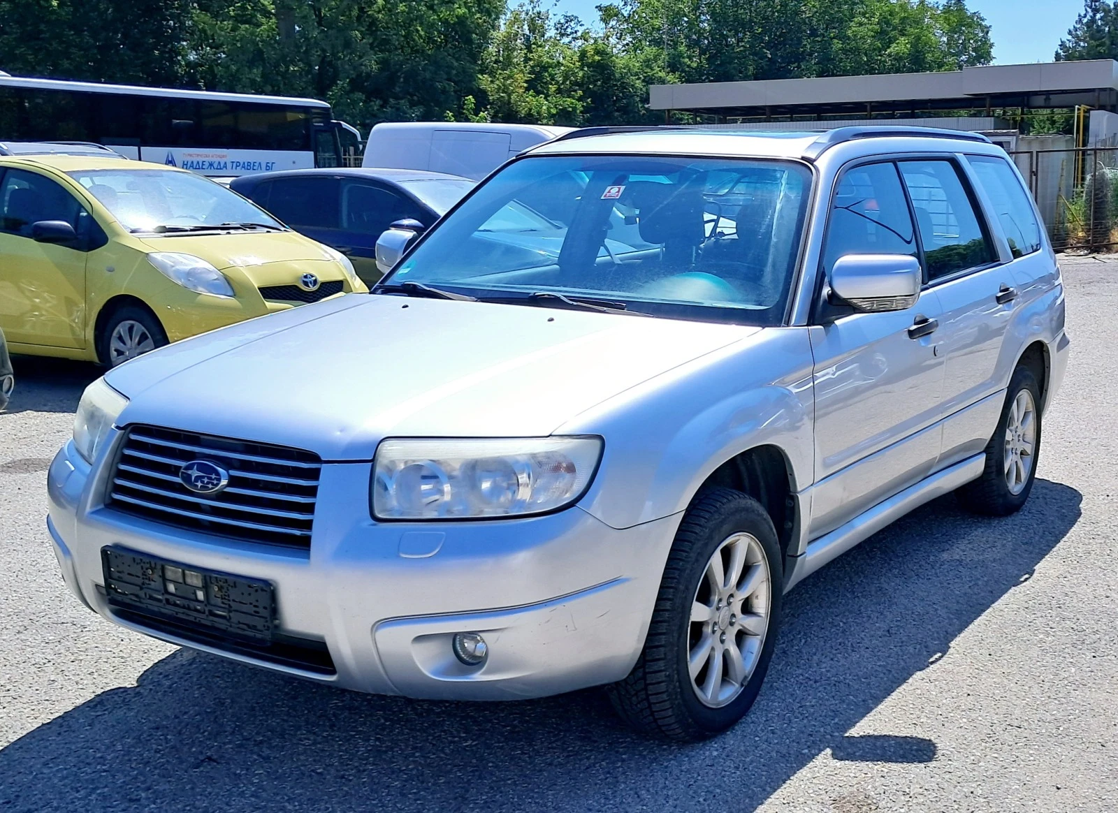 Subaru Forester - [1] 