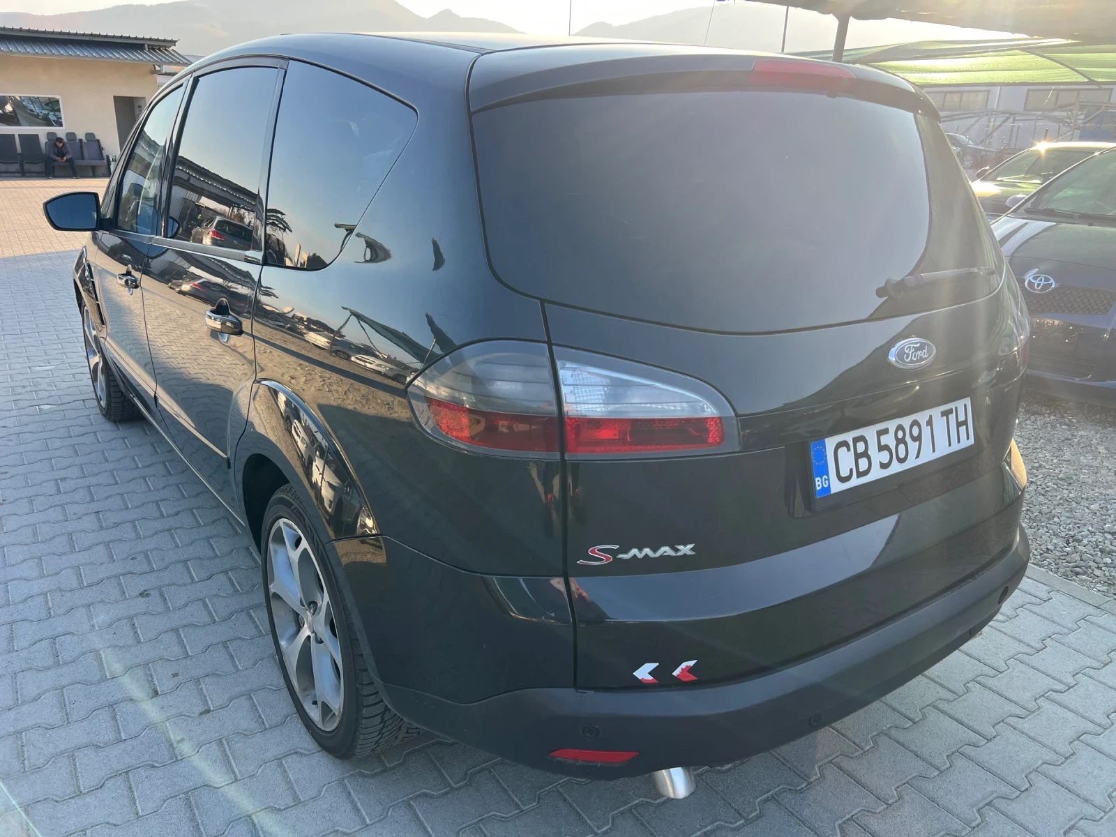 Ford S-Max 2.0D Avtomat Лизинг 6+ 1 - изображение 4