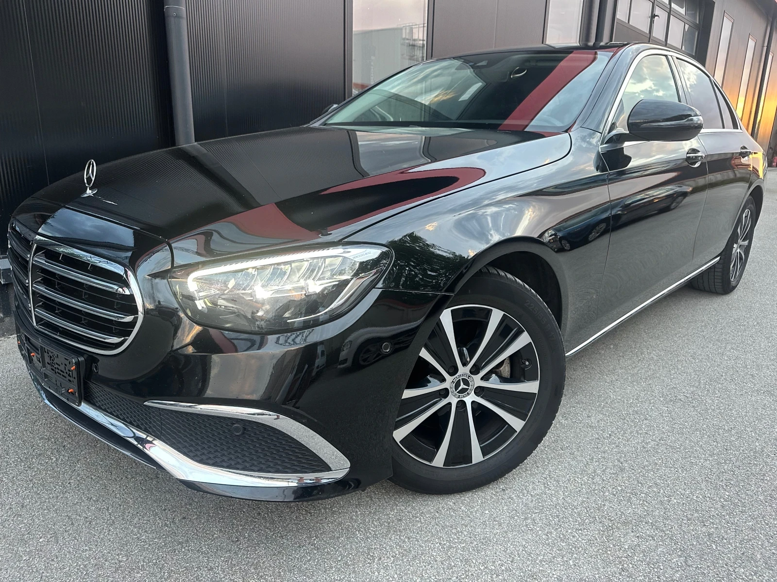 Mercedes-Benz E 220 cdi 4Matic 9Gtr Avantgarde Navi Led Digital Ambien - изображение 3