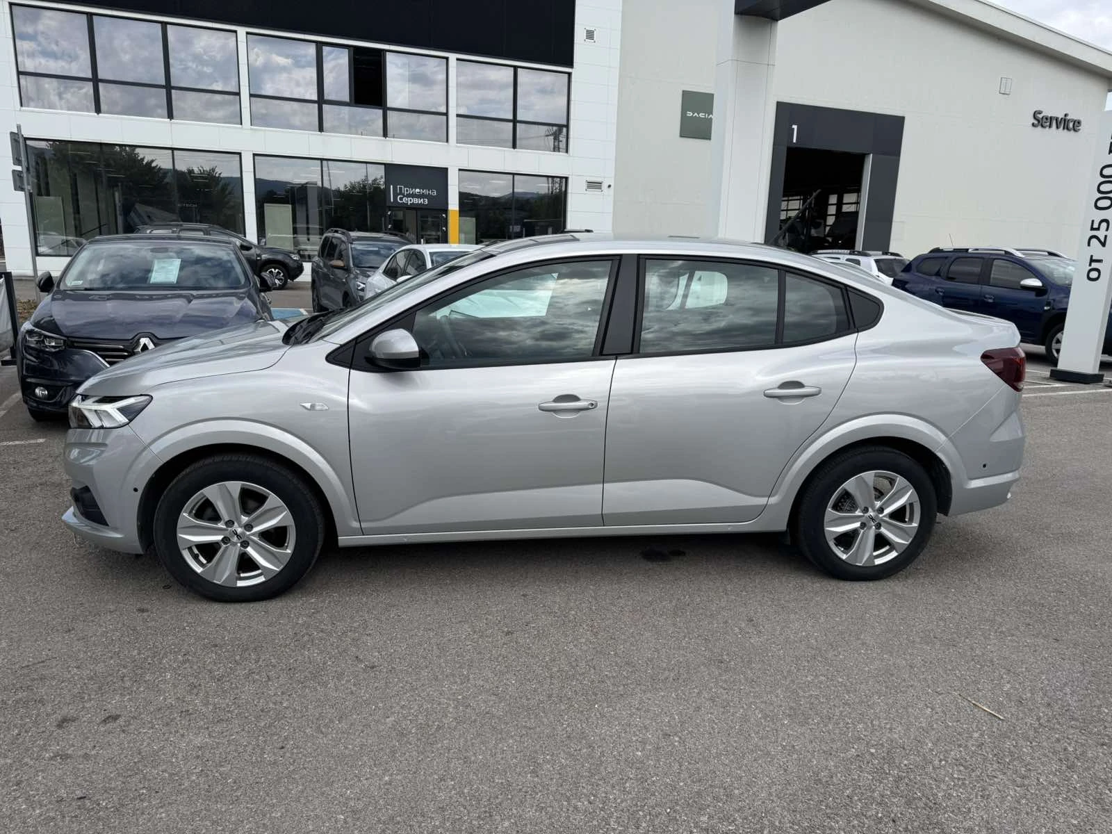 Dacia Logan 1.0TCe 91k.c. LPG - изображение 3