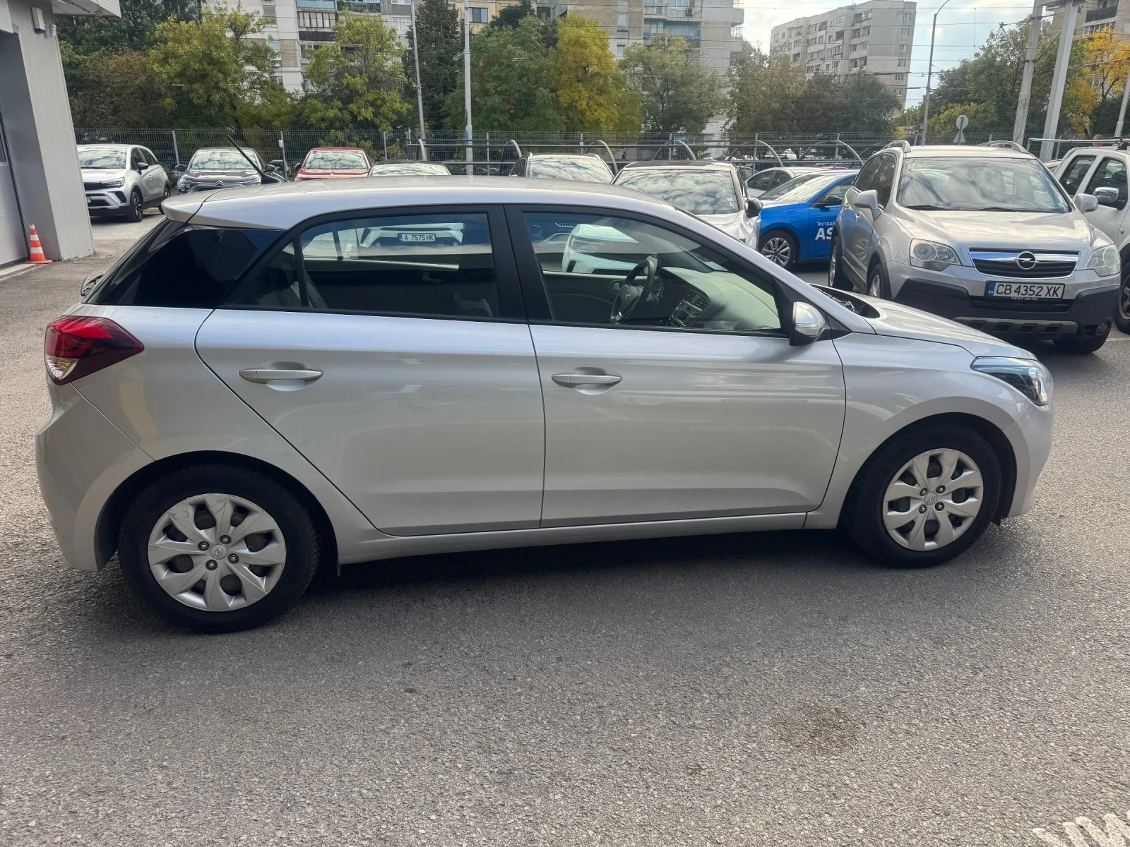 Hyundai I20 1.2i - изображение 5