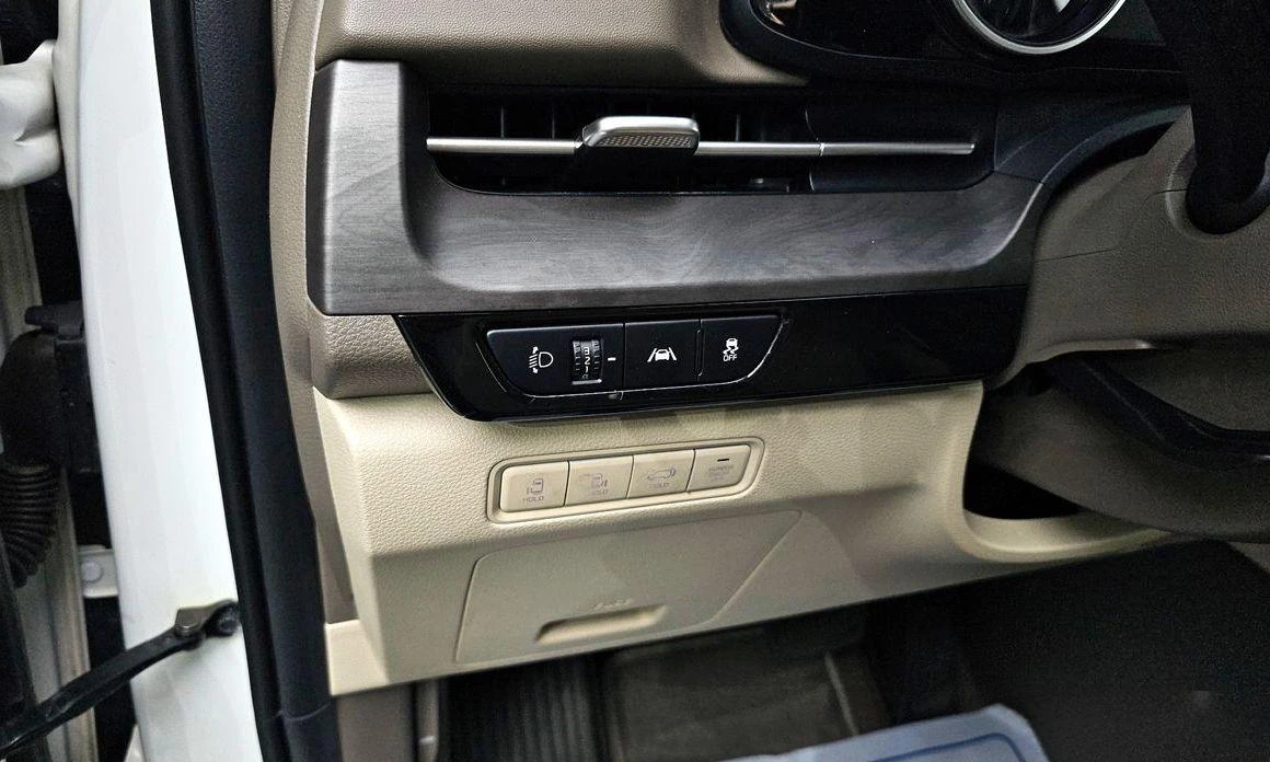 Kia Carnival 7-Seater Noblesse  * -   *  | Mobile.bg   12