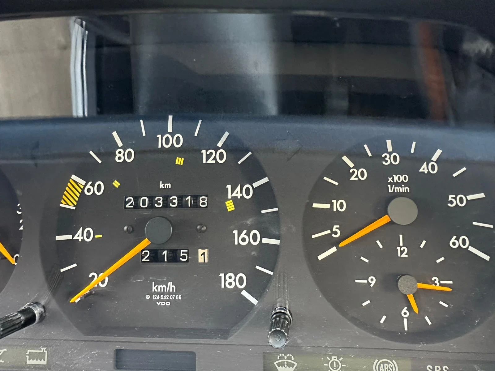 Mercedes-Benz 124 E-200 | Mobile.bg — изображение 9
