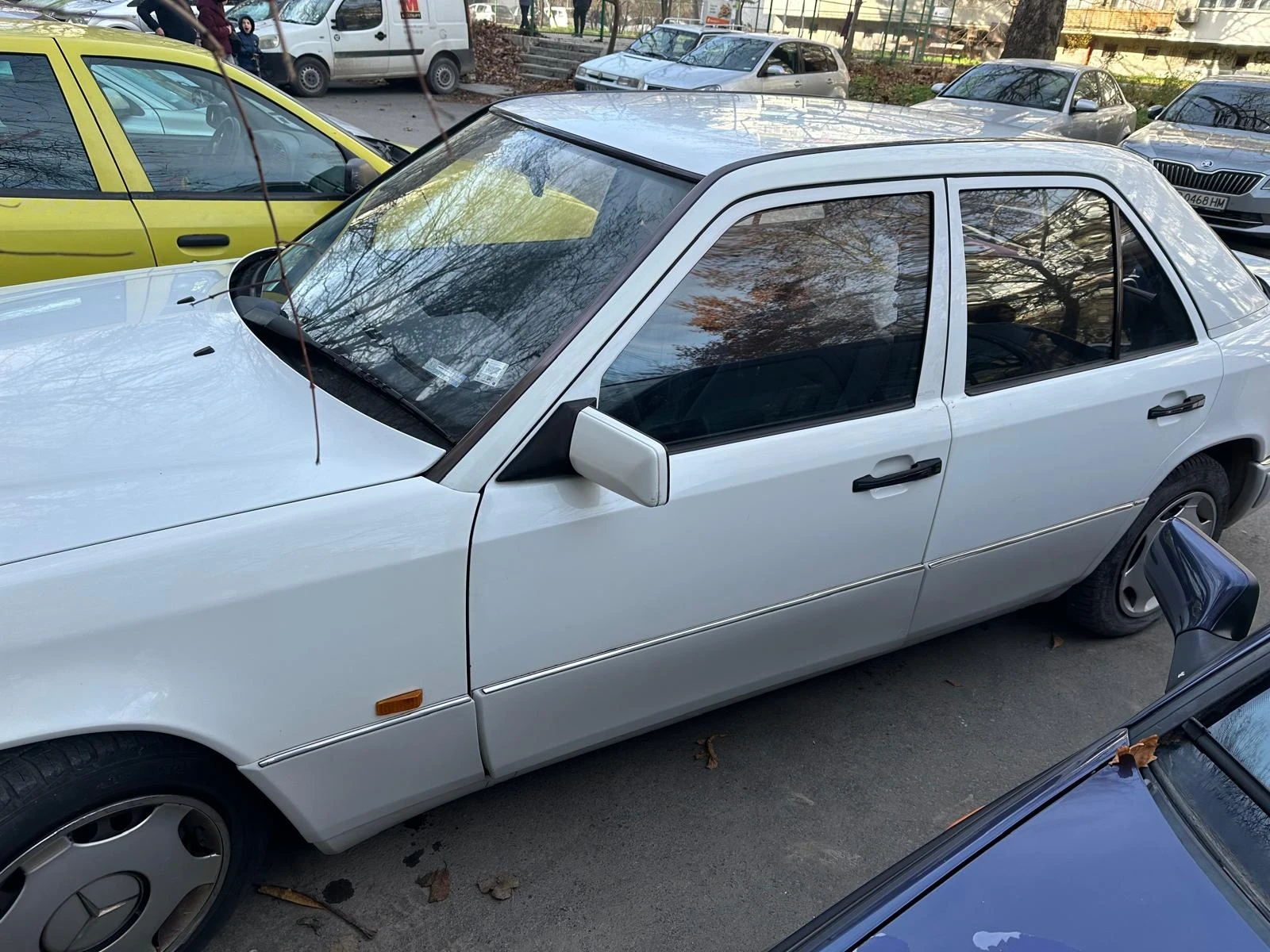 Mercedes-Benz 124 E-200 | Mobile.bg — изображение 3