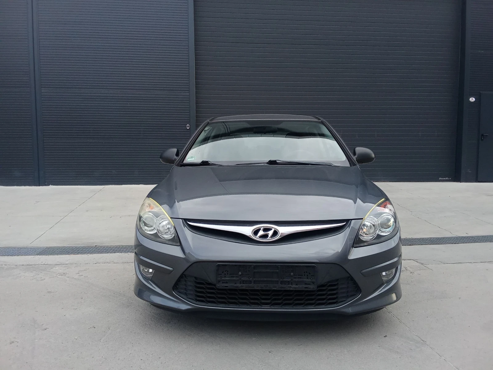 Hyundai I30 1.6crdi 90k.s. kamera navigation  | Mobile.bg   1