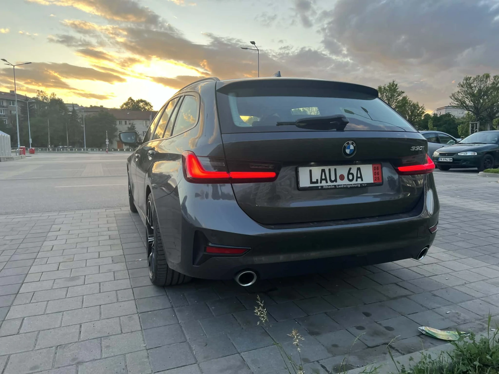BMW 330  - изображение 10