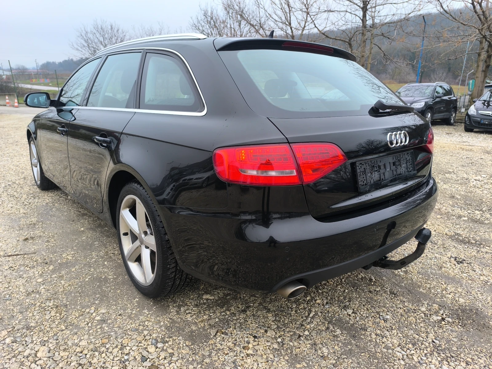 Audi A4 3.0TDI 239k Quattro Подгрев Панорамен люк 18дж - изображение 4