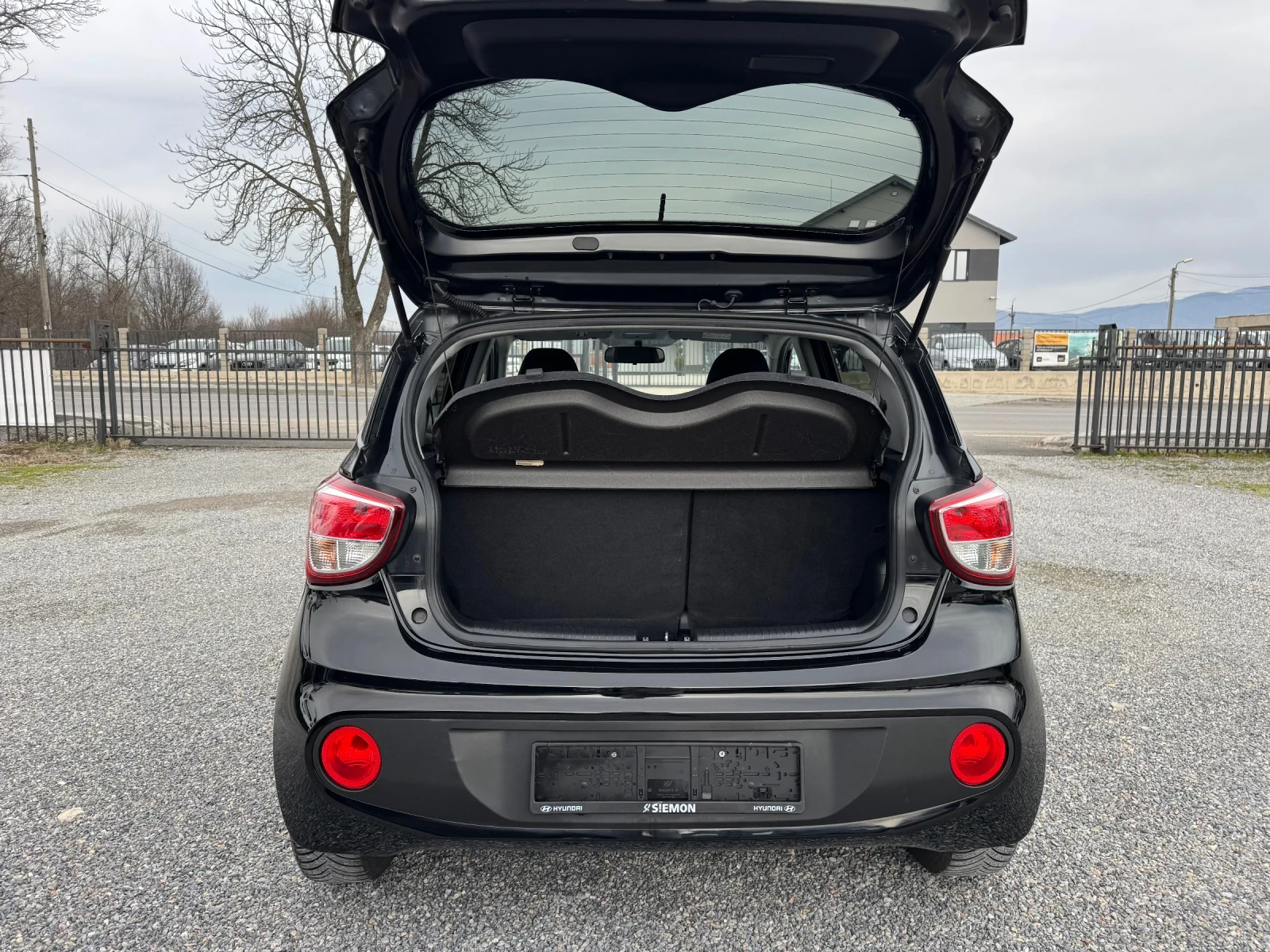 Hyundai I10 1.0i Led!! Navigation!! Facelift!! EURO 6!! | Mobile.bg � ����������� 16