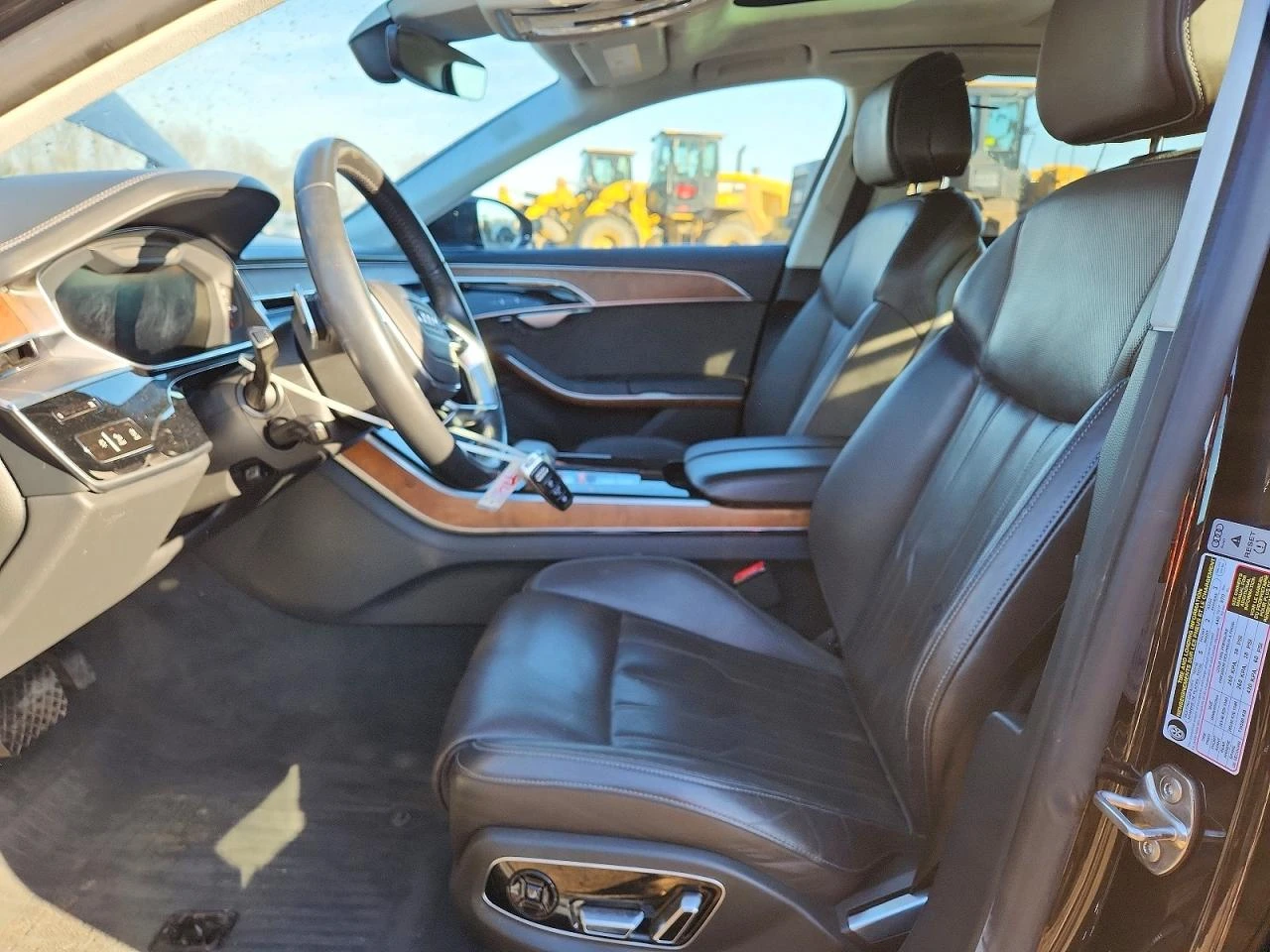 Audi A8 L* DISTRONIC* 360CAMERA* BLIND-SPOT* PANOROOF* , снимка 8 - Автомобили и джипове - 53736217