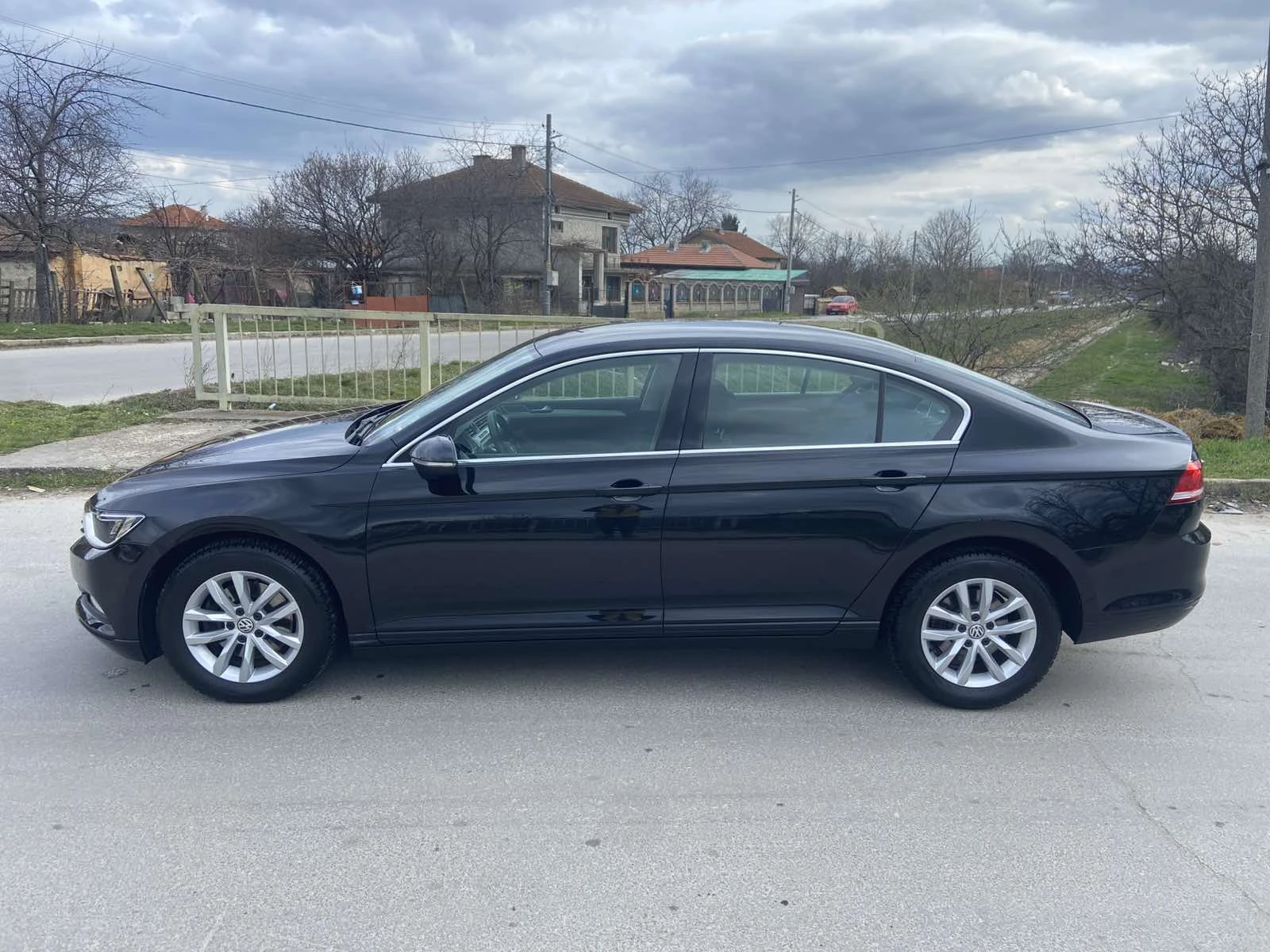 VW Passat, снимка 3 - Автомобили и джипове - 54056563