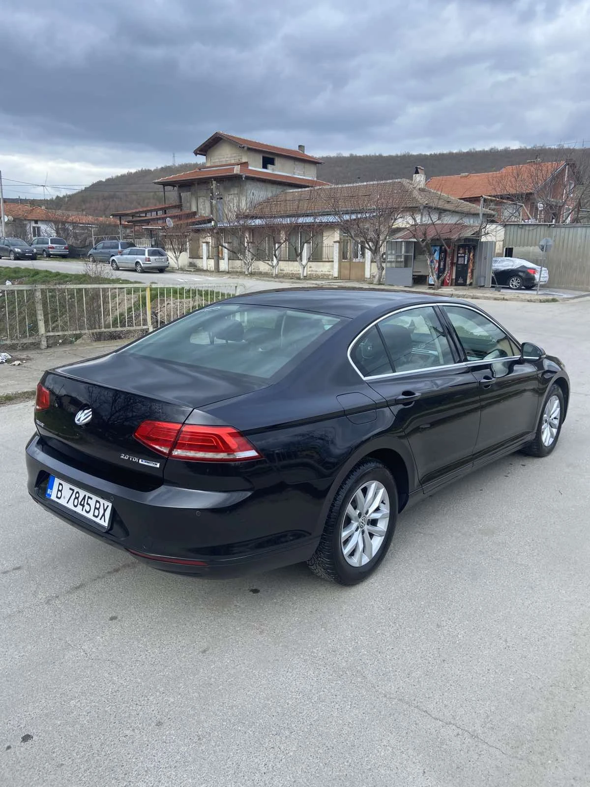 VW Passat, снимка 6 - Автомобили и джипове - 54056563