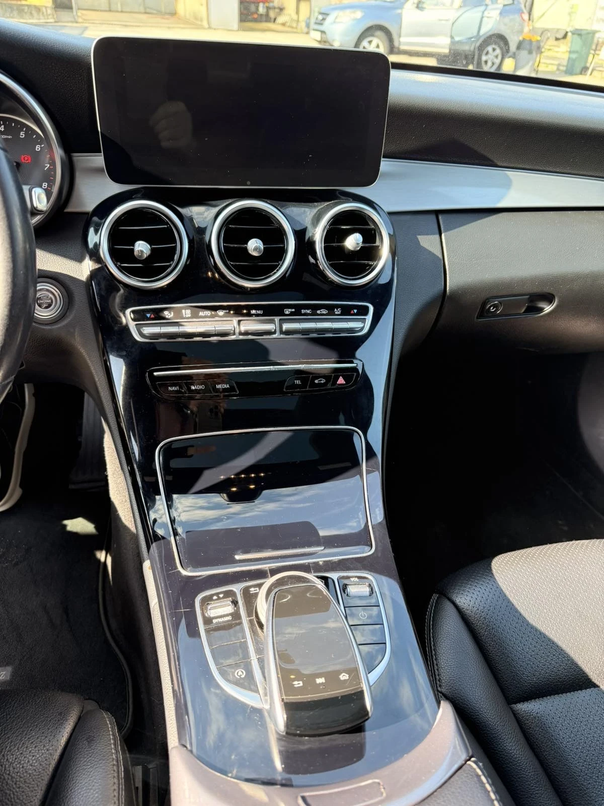 Mercedes-Benz C 300, снимка 6 - Автомобили и джипове - 54101288