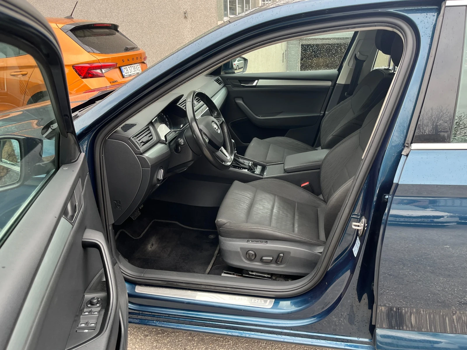 Skoda Superb 2, 0 TDI 6DSG, снимка 8 - Автомобили и джипове - 54206789