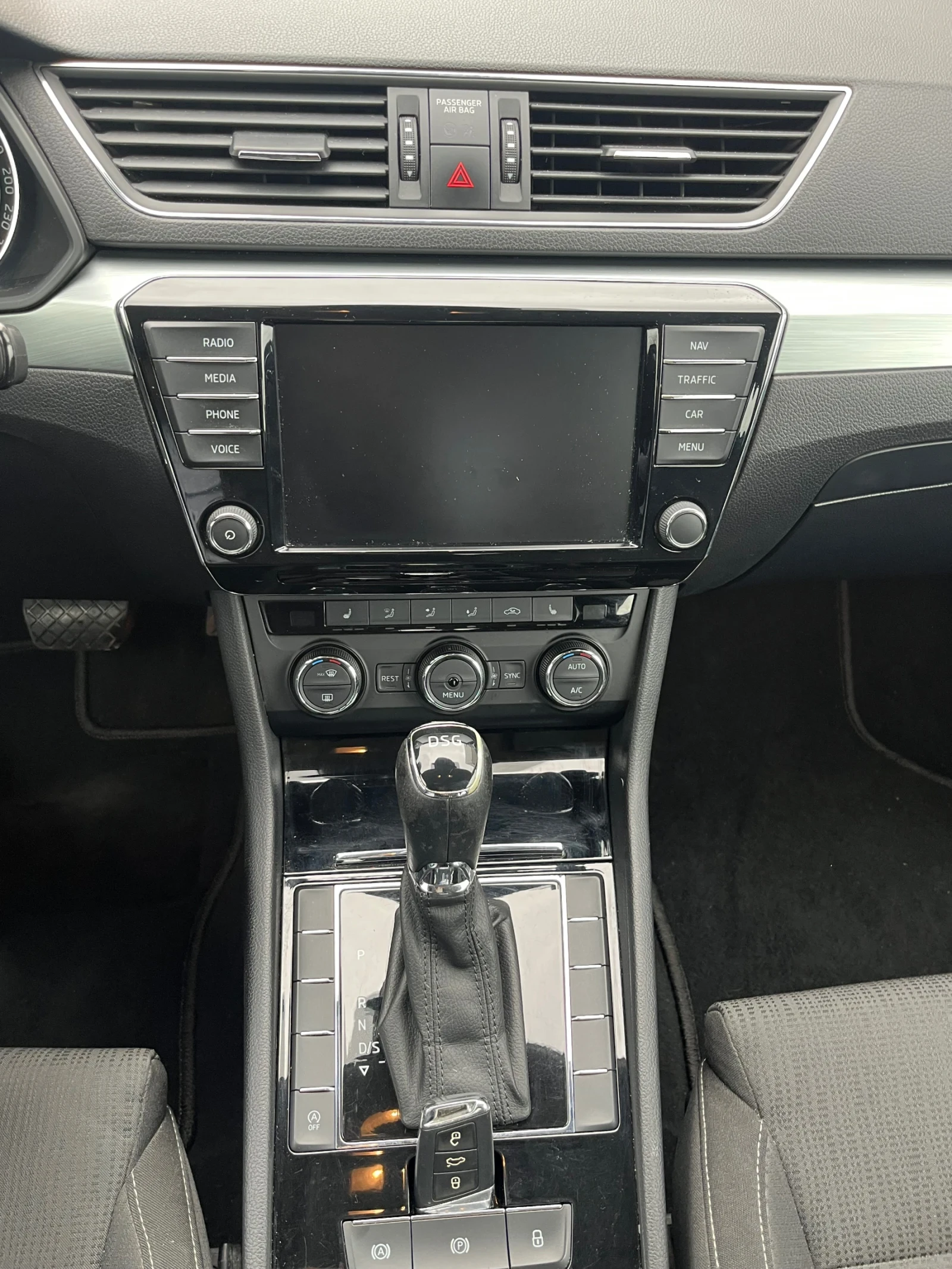 Skoda Superb 2, 0 TDI 6DSG, снимка 10 - Автомобили и джипове - 54206789